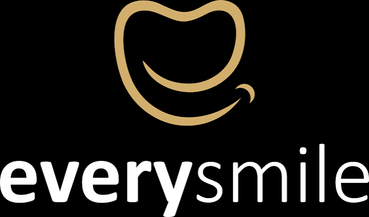 Everysmile dental clinic logo